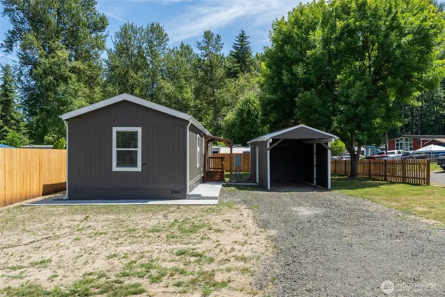 102 Sir Lancelot Way, Castle Rock, WA 98611 - #2