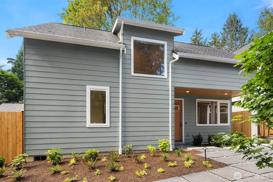 11739 40th Avenue Ne #C, Seattle, WA 98125 - #3