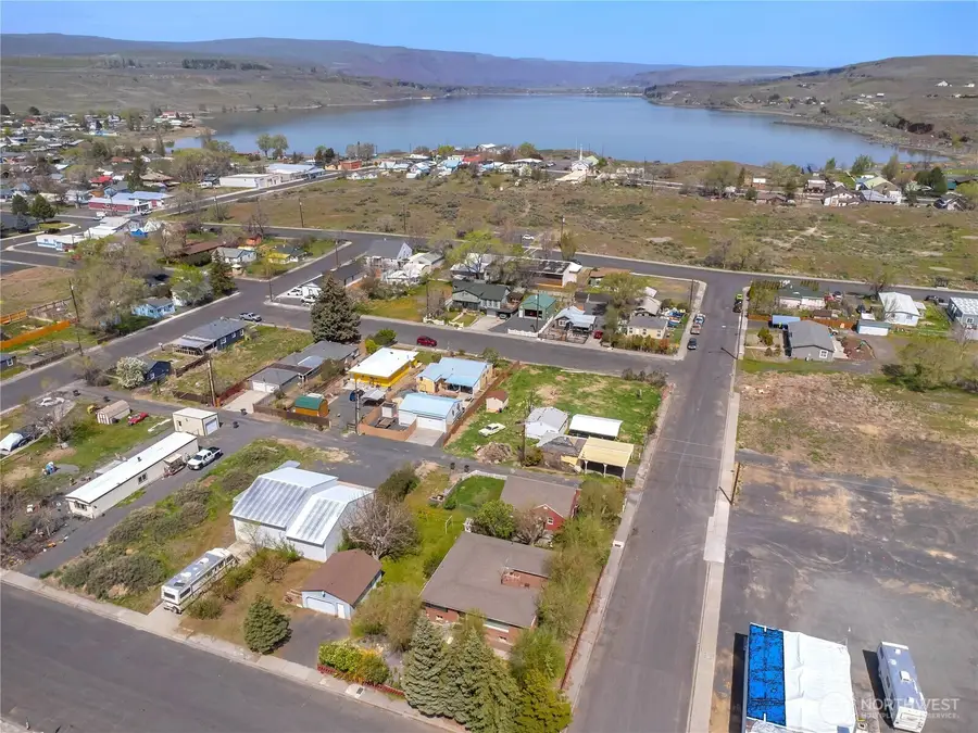 134 4th Avenue Se, Soap Lake, WA 98851 - #2