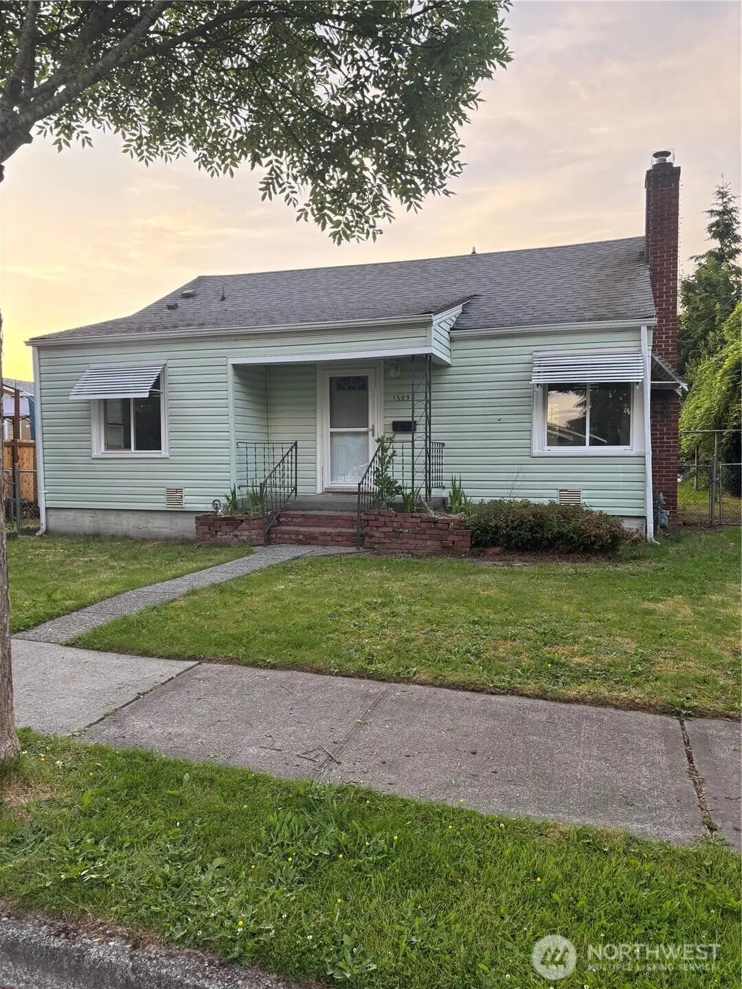 1509 Everett Street, Sumner, WA 98390 - #1