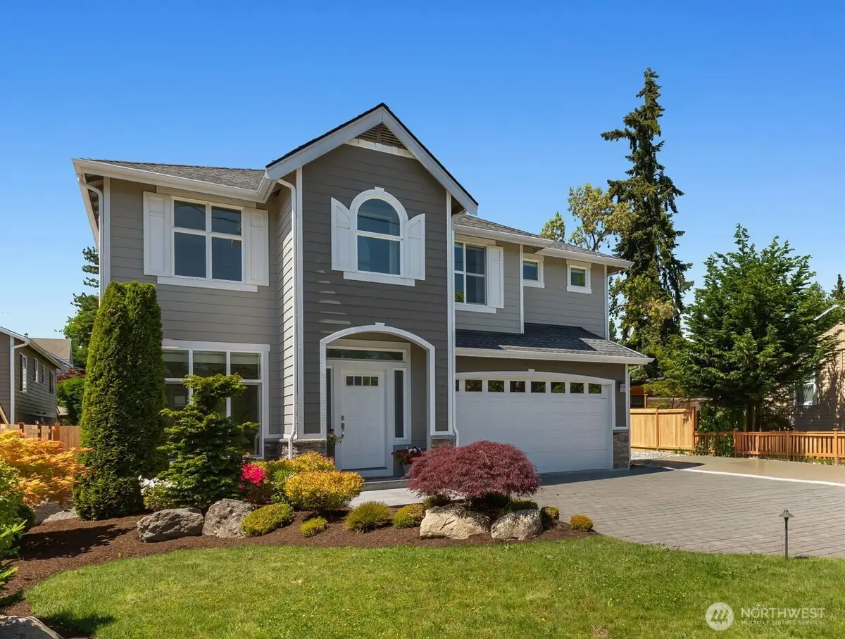 16721 8th Avenue Ne, Shoreline, WA 98155 - #1