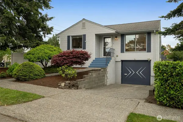 1305 SW Cambridge Street, Seattle, WA 98106