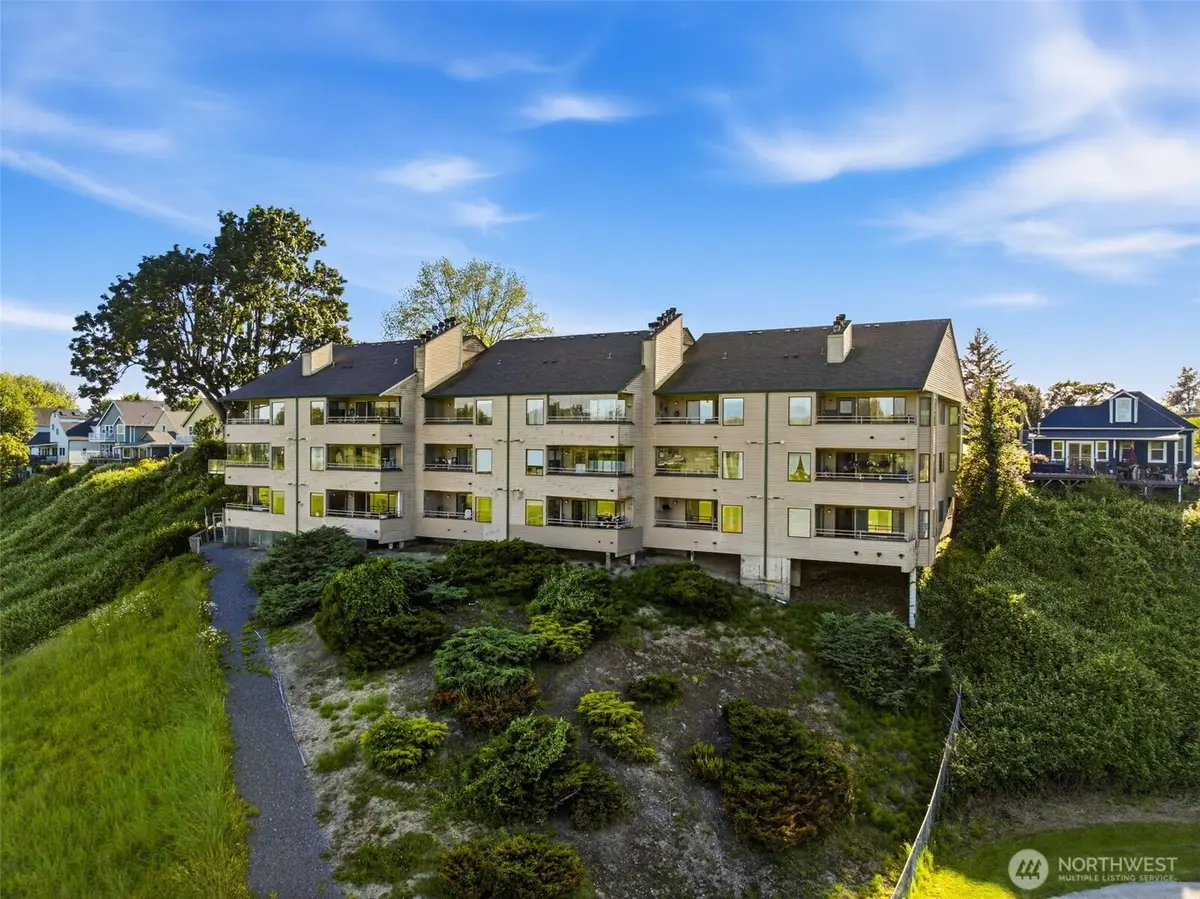 101 Pine Ave #105, Snohomish, WA 98290 - #1