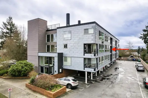 3501 SW Holden Street #303, Seattle, WA 98126