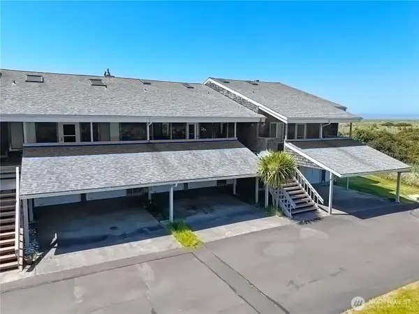 35601 G Street #11, Ocean Park, WA 98640