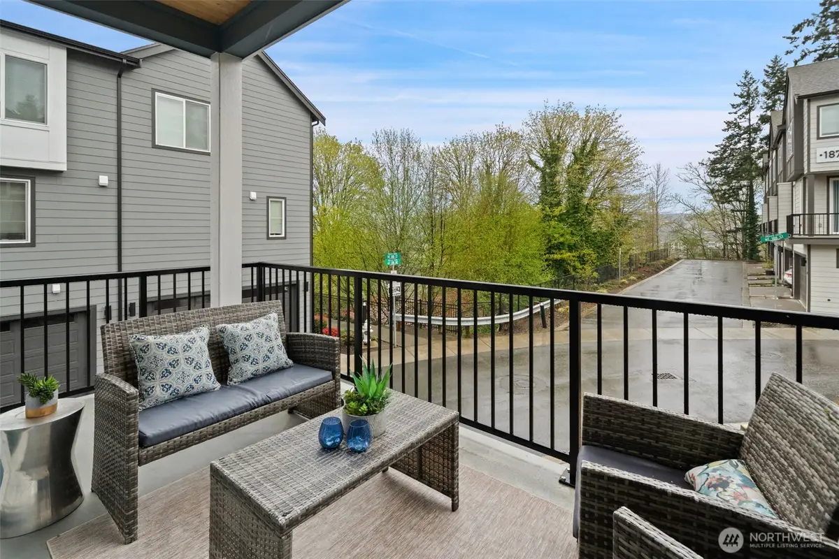 18829 67th Drive Ne, Kenmore, WA 98028 - #1