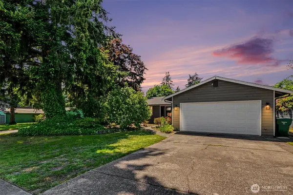 28605 30th Avenue S, Federal Way, WA 98003