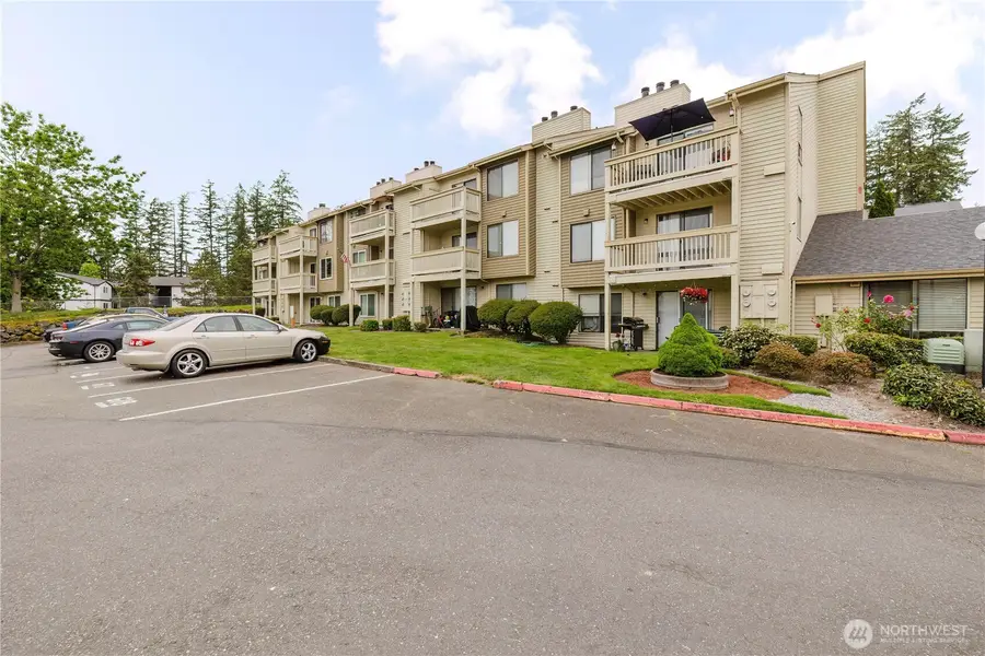 1760 W Sunn Fjord Lane #F 202, Bremerton, WA 98312 - #3