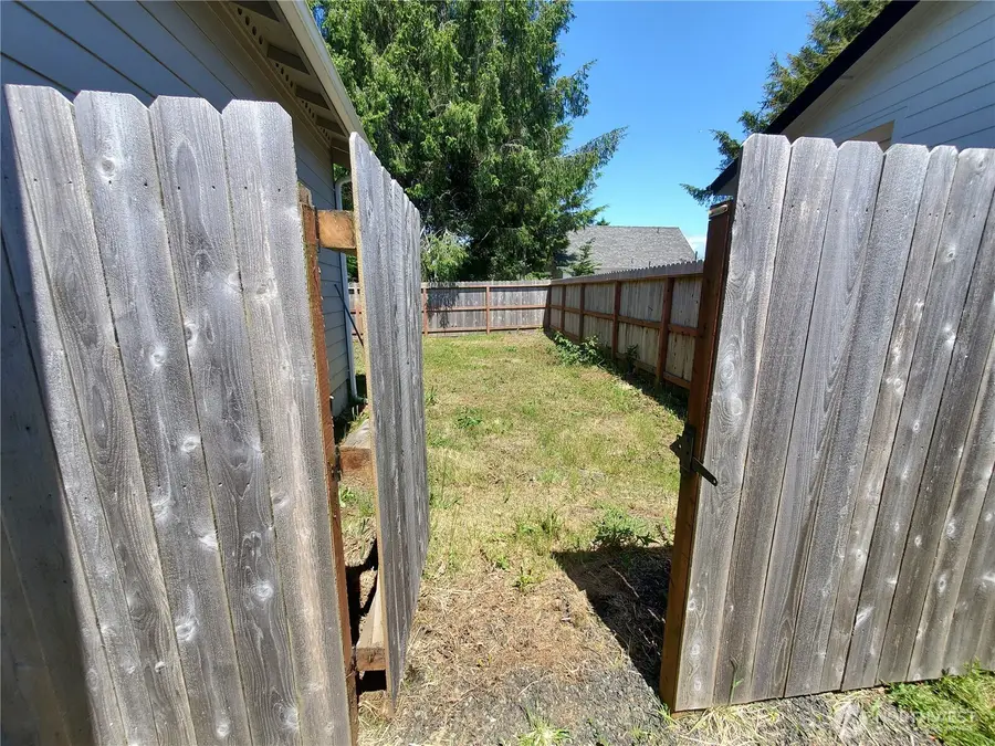168 N Narwhal Loop Nw, Ocean Shores, WA 98569 - #2