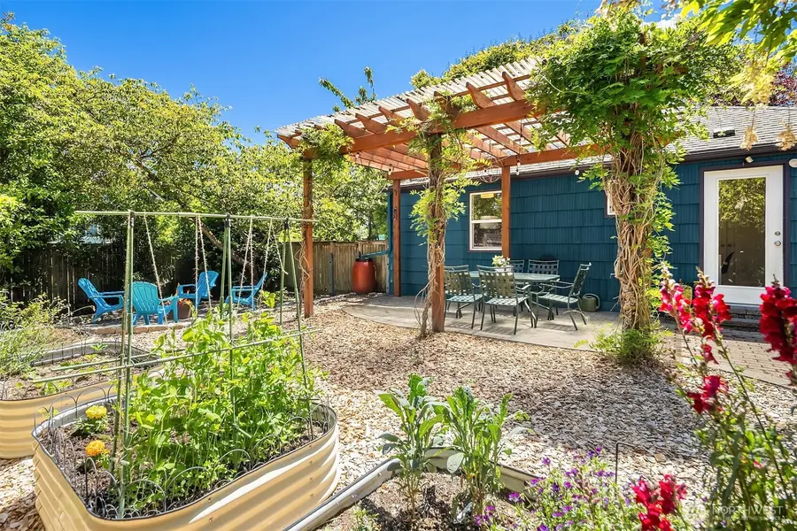3202 SW Raymond Street, Seattle, WA 98126 - #3