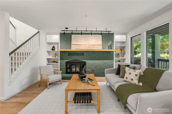 19616 61st Place Ne #5, Kenmore, WA 98028