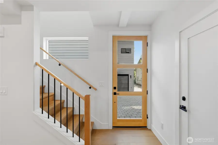 11731 Durland Avenue Ne, Seattle, WA 98125 - #3