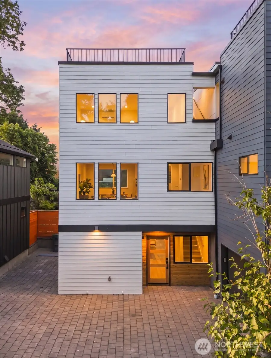 11733 Durland Avenue Ne #B, Seattle, WA 98125 - #2