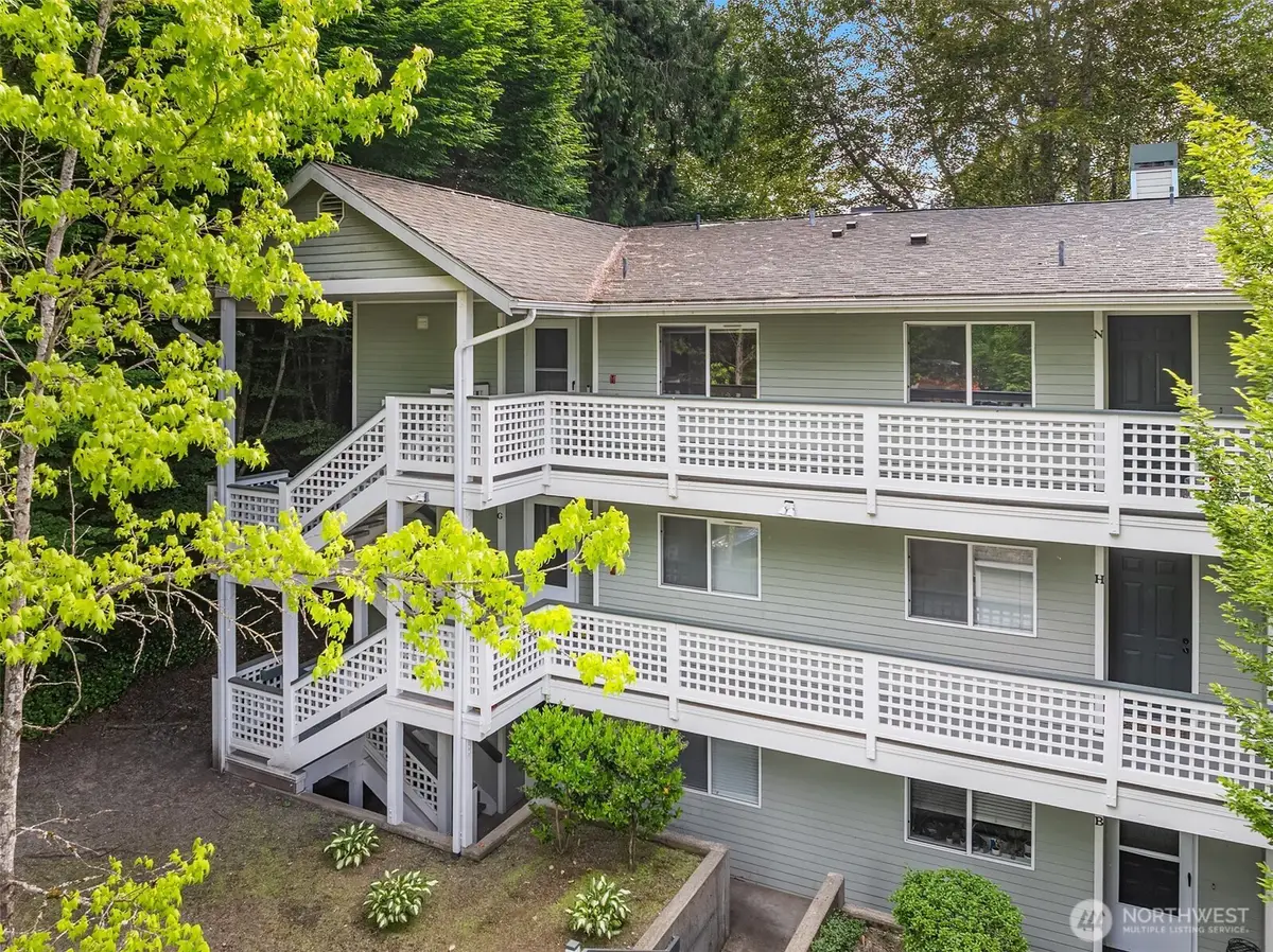 12323 NE 97th Street #M, Kirkland, WA 98033 - #1