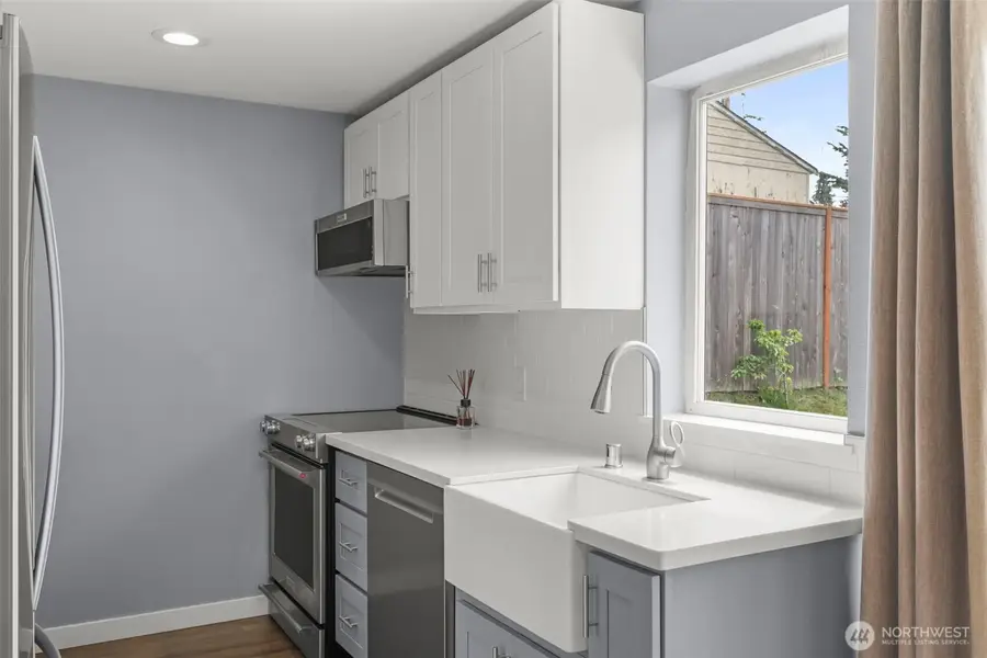 2052 E Wright Avenue, Tacoma, WA 98404 - #3