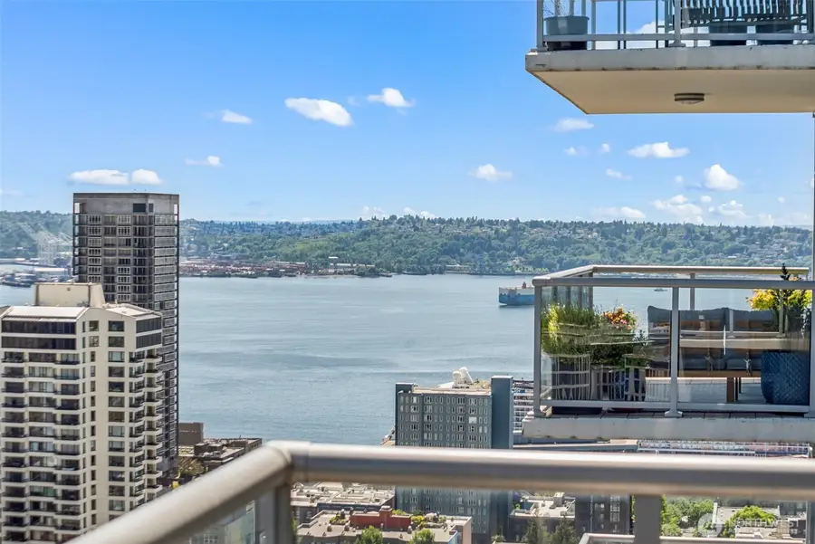 588 Bell Street #3104, Seattle, WA 98121 - #2