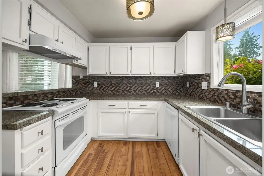 1526 192nd Street Se #O4, Bothell, WA 98012 - #3