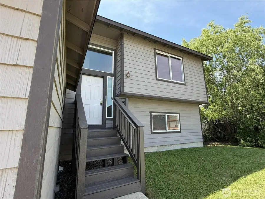 1906 W Peakview Drive, Ellensburg, WA 98926 - #2