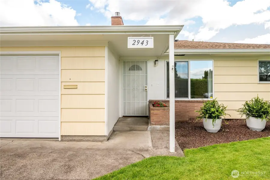 2943 Magnolia Street, Longview, WA 98632 - #3