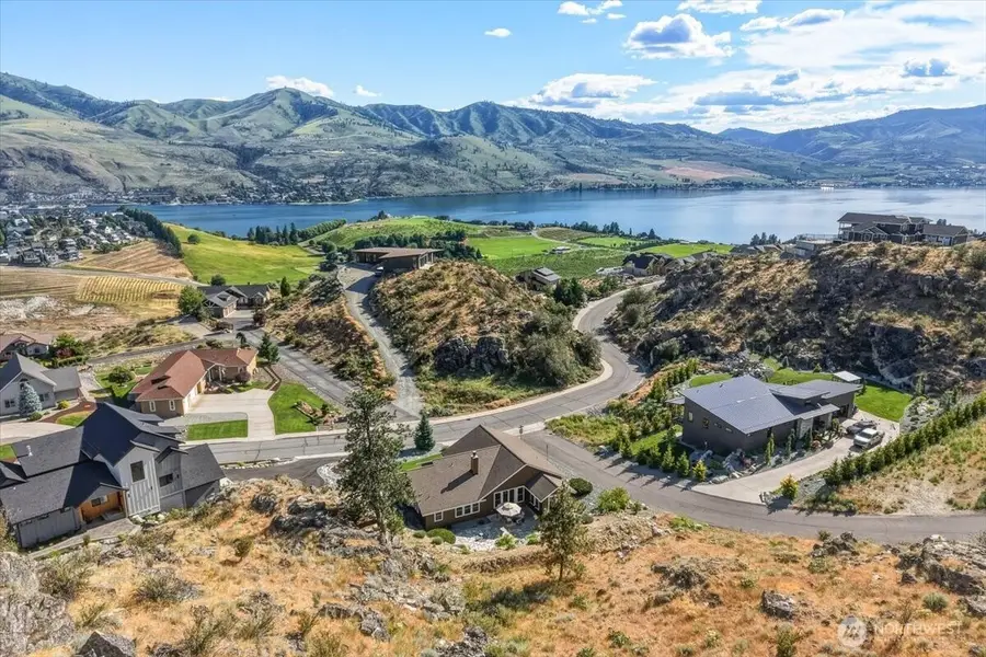 345 Orchard View Drive, Chelan, WA 98816 - #2