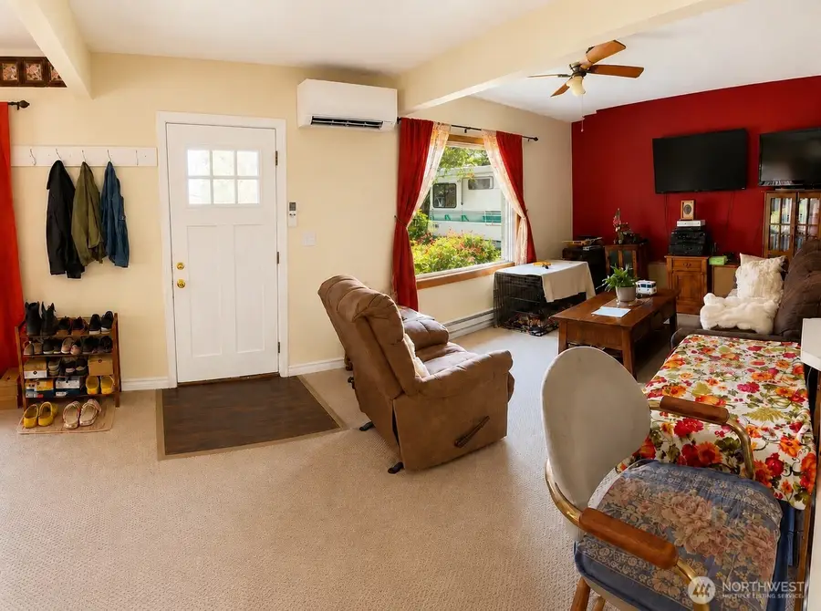 902 Harding Road, Aberdeen, WA 98520 - #2