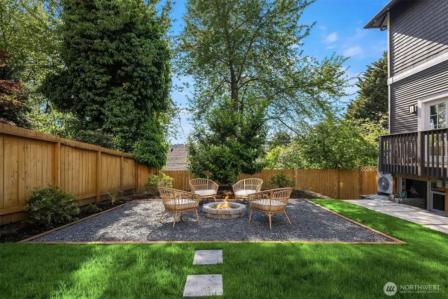 1307 W Boston Street, Seattle, WA 98119 - #3