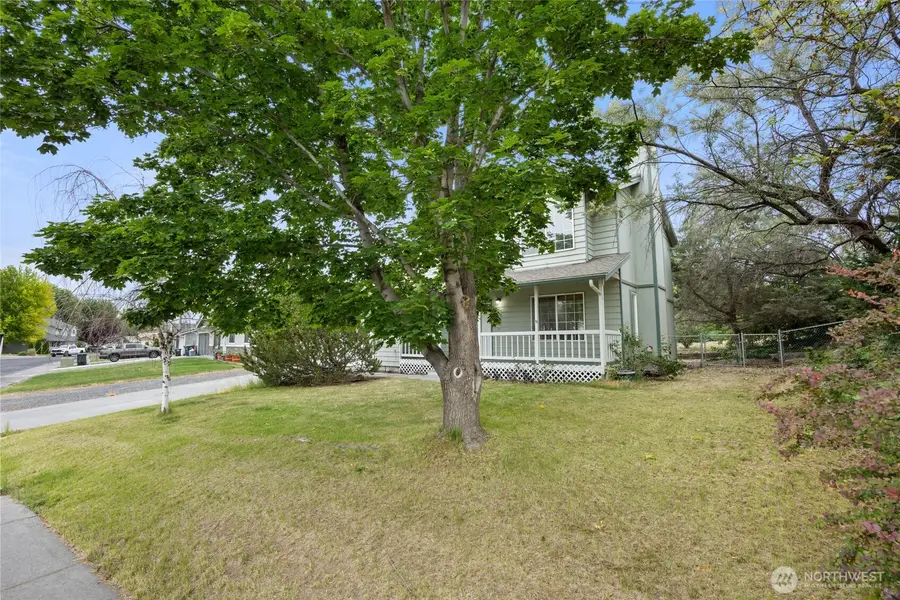 1529 S James Avenue, Moses Lake, WA 98837 - #2