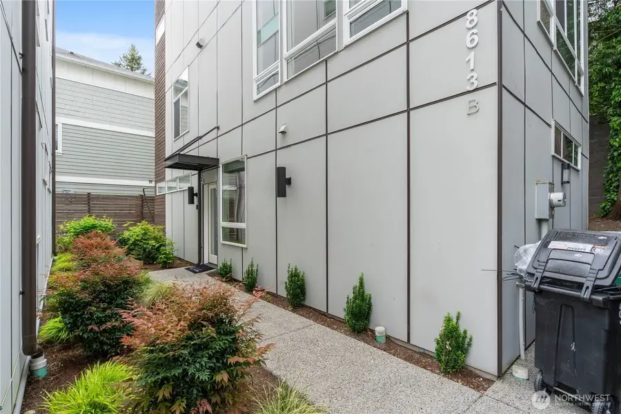 8613 23rd Avenue Ne #B, Seattle, WA 98115 - #2