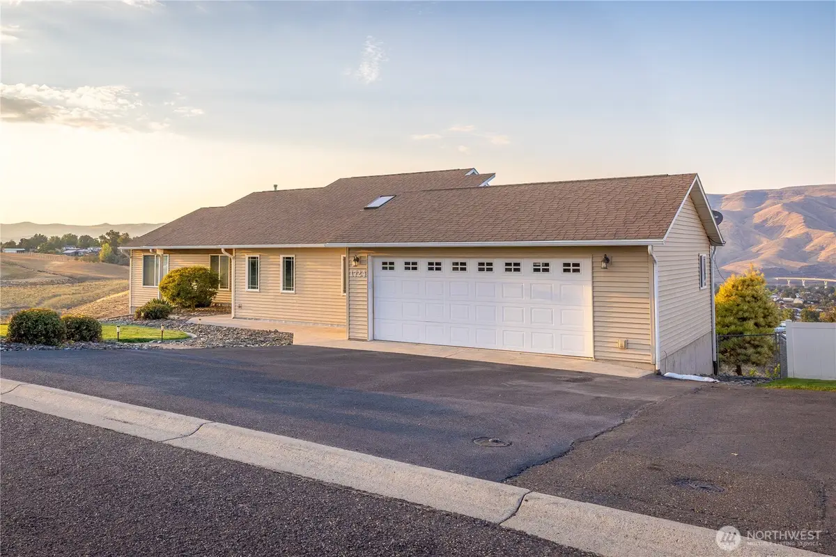 1724 Ridgeview Drive, Clarkston, WA 99403 - #1