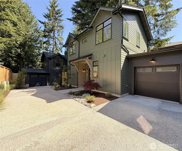 3026 NE 95th Street #B, Seattle, WA 98115