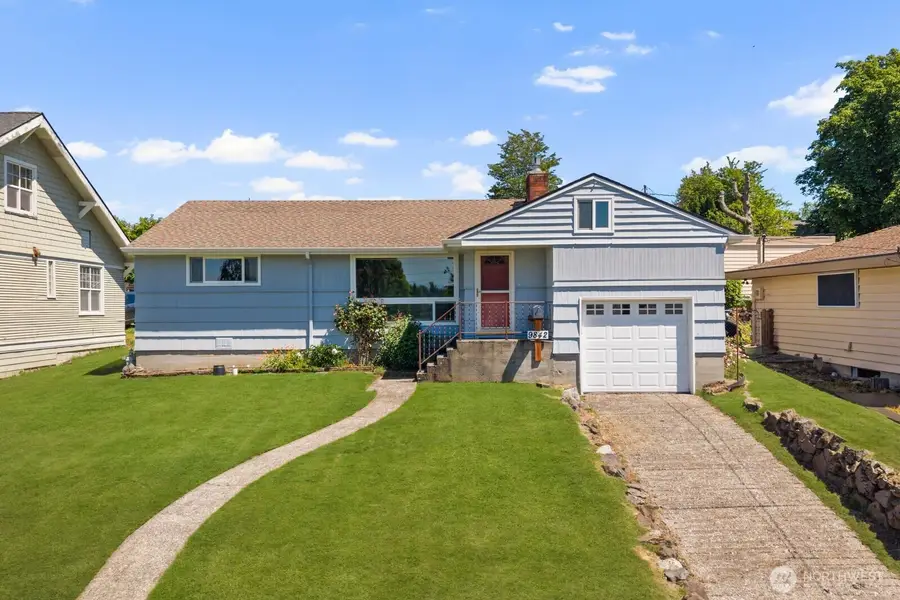 9842 60th Avenue S, Seattle, WA 98118 - #3