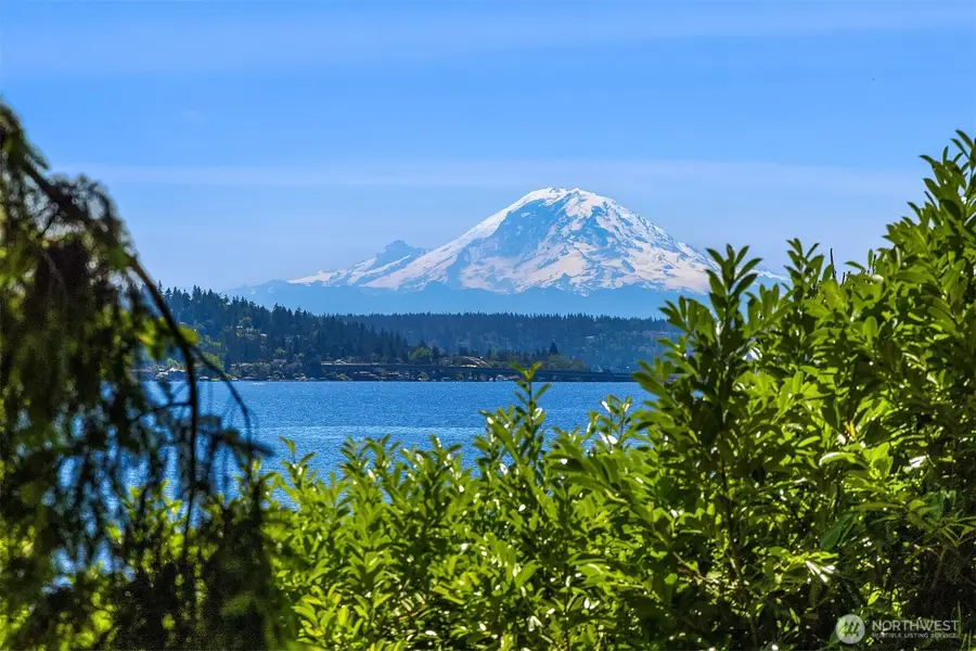 814 Mcgilvra Boulevard E, Seattle, WA 98112 - #3