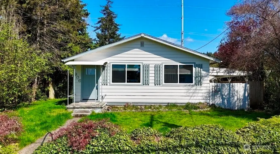 906 W Anderson Street, Elma, WA 98541 - #1