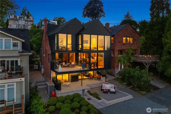 628 36th Avenue, Seattle, WA 98122