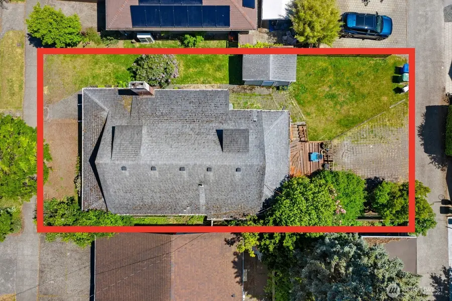 911 N 77th Street, Seattle, WA 98103 - #3
