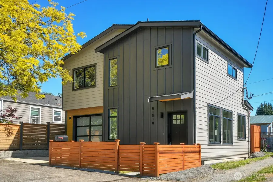 8101 15th Avenue Sw #B, Seattle, WA 98106 - #2