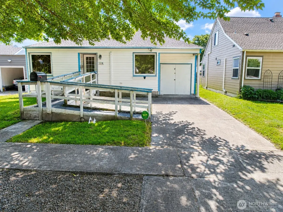 566 25th Avenue, Longview, WA 98632 - #1