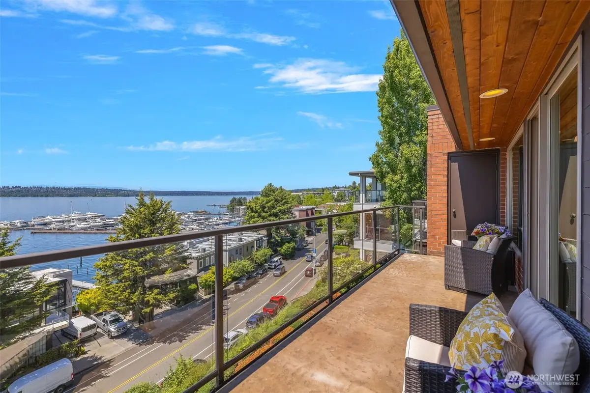 311 2nd St. S #302, Kirkland, WA 98033 - #1