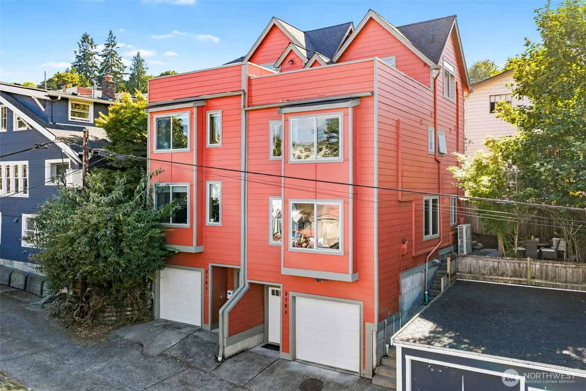 316 W Barrett Street, Seattle, WA 98119 - #1