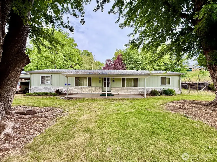 321 Bruce Street, Waitsburg, WA 99361 - #2