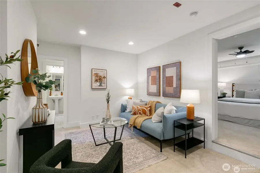 117 John Street #9, Seattle, WA 98109 - #3
