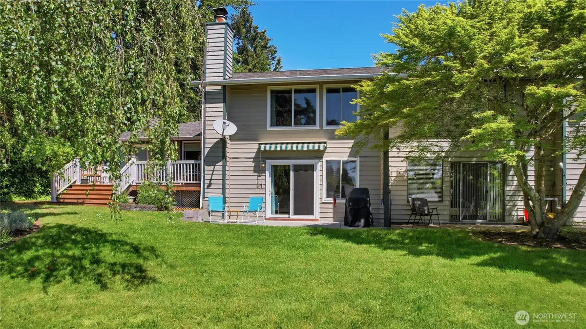 1041 Ihland Place Ne, Bainbridge Island, WA 98110 - #1
