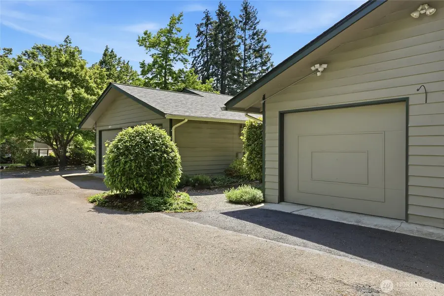 1041 Ihland Place Ne, Bainbridge Island, WA 98110 - #2