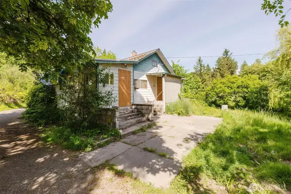 1230 Sherman Avenue, Port Orchard, WA 98366