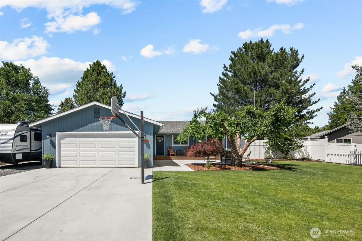 1318 Welch Avenue, Wenatchee, WA 98801 - #1