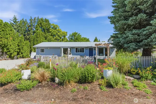 809 NE Ella Street, East Wenatchee, WA 98802