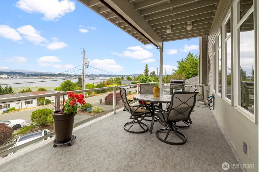 219 Tracy Avenue N #202, Port Orchard, WA 98366 - #2
