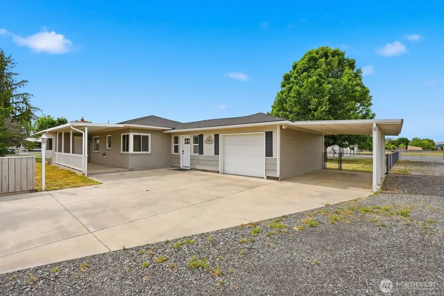 4101 Ahtanum, Yakima, WA 98903 - #2