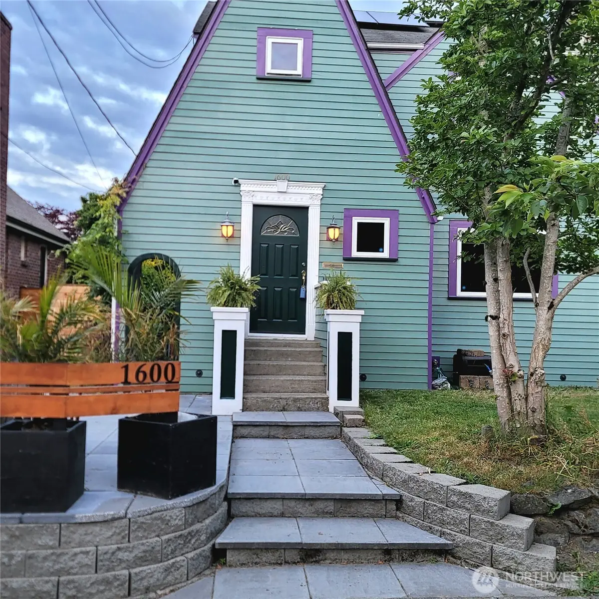1600 27th Avenue, Seattle, WA 98122 - #1