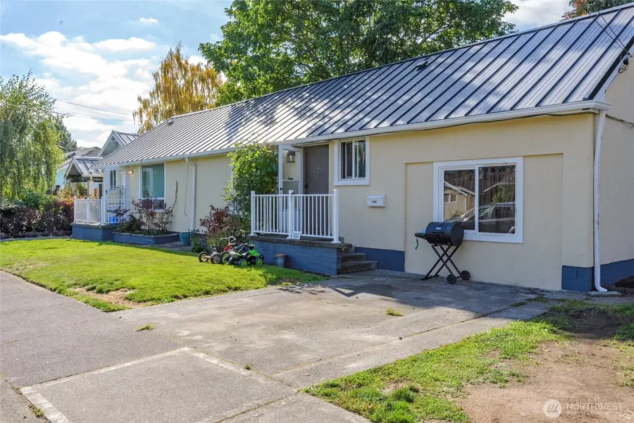 102 9th Street Sw, Puyallup, WA 98371 - #3
